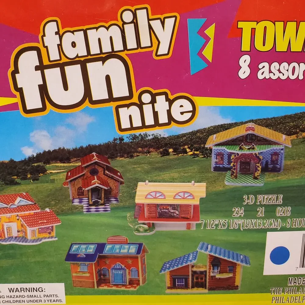 Family Fun Nite 3D Puzzles Town Model 8 Assorted Puzzles Vintage Toys